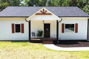 148 Buena Vista Dr, Pilot Mountain, NC 27041 - Photo 1