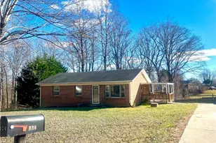 124 Kimberly St, Mount Airy, NC 27030 - Photo 1