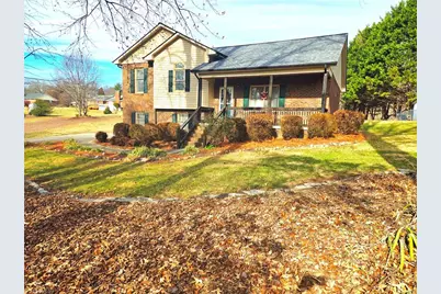 275 Raven Oak Drive, Wilkesboro, NC 28697 - Photo 1