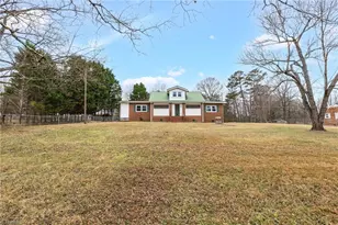 1020 Lacy Ln, Walnut Cove, NC 27052 - Photo 1