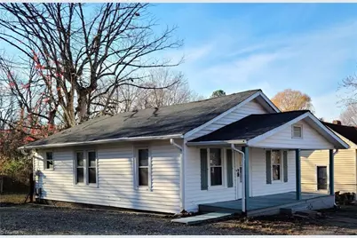 318 Woodlawn Street, Thomasville, NC 27360 - Photo 1