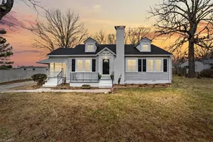 131 Hawthorne Dr, Asheboro, NC 27205 - Photo 1