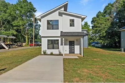 212 S Carter Street, Liberty, NC 27298 - Photo 1