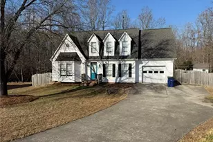 4005 Selda Dr, Winston-Salem, NC 27107 - Photo 1