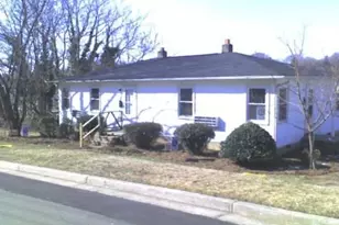 422 Gregory St, Winston-Salem, NC 27101 - Photo 1