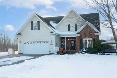 126 Crystal Ridge Drive, Lexington, NC 27295 - Photo 1