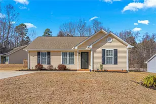 719 Arden St, Burlington, NC 27215 - Photo 1