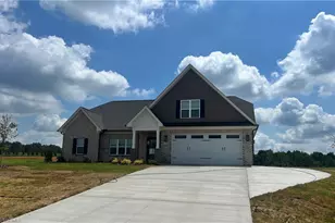 178 Sandpiper Dr, Lexington, NC 27295 - Photo 1