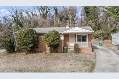 613 Woodridge Lane, High Point, NC 27262 - Photo 1