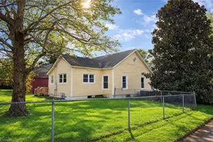 33 Mill St, Lexington, NC 27292 - Photo 1