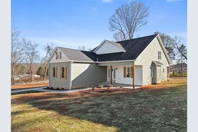 4632 Pinehill Drive, Pfafftown, NC 27040 - Photo 1