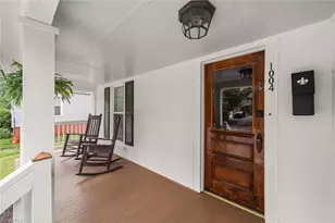 1004 Albert St, Winston-Salem, NC 27101 - Photo 1