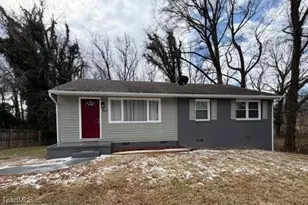 904 Stephens St, Greensboro, NC 27406 - Photo 1