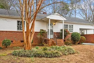 2922 Isaacs Pl, Greensboro, NC 27408 - Photo 1