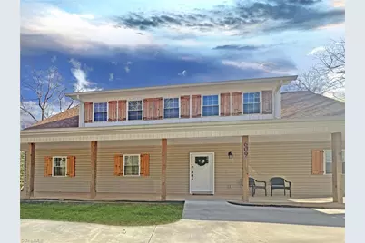609 G Street, North Wilkesboro, NC 28659 - Photo 1