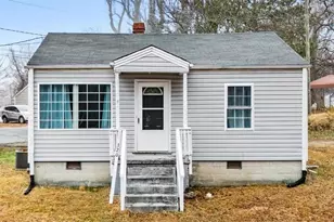 320 Mulberry St, Reidsville, NC 27320 - Photo 1