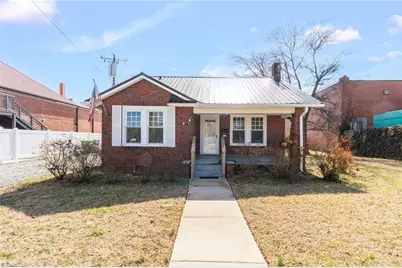 205 W Hunter Street, Madison, NC 27025 - Photo 1