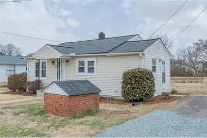 138 Elizabeth Street, Lexington, NC 27295 - Photo 1
