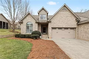 5505 7 Gates Dr, Greensboro, NC 27410 - Photo 1