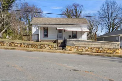 1303 N Jackson Avenue, Winston-Salem, NC 27101 - Photo 1