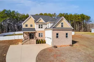 7507 Bentridge Forest Dr, Kernersville, NC 27284 - Photo 1