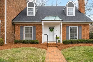 31 Fountain Manor Dr, Greensboro, NC 27405 - Photo 1