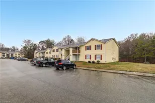 511 Mystic Dr, Greensboro, NC 27406 - Photo 1