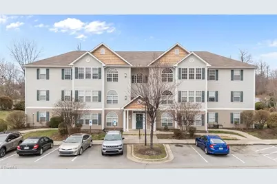 6121 Hedgecock Circle #Unit 2C, High Point, NC 27265 - Photo 1