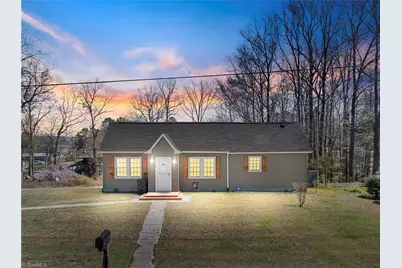 500 Pineywood Road, Thomasville, NC 27360 - Photo 1