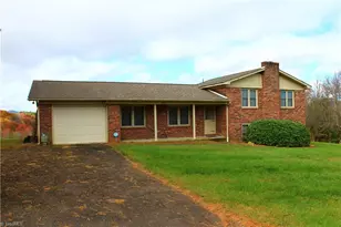 184 Deer Haven Rd, Sparta, NC 28675 - Photo 1