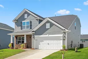 3009 Middle Creek Ln, Greensboro, NC 27405 - Photo 1