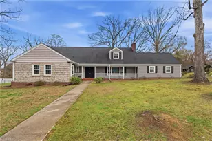 201 Stone St, Thomasville, NC 27360 - Photo 1