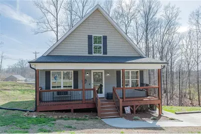 131 Lake Drive 10, Lexington, NC 27292 - Photo 1