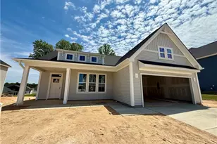 427 Yarrow Dr, Lexington, NC 27295 - Photo 1