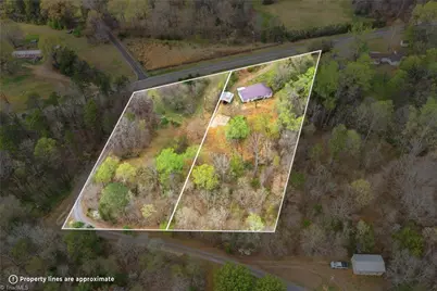 876 Country Lane, Mocksville, NC 27028 - Photo 1