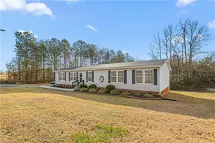 410 W Old Glencoe Rd, Burlington, NC 27217 - Photo 1