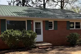 332 Russell St, Lexington, NC 27292 - Photo 1