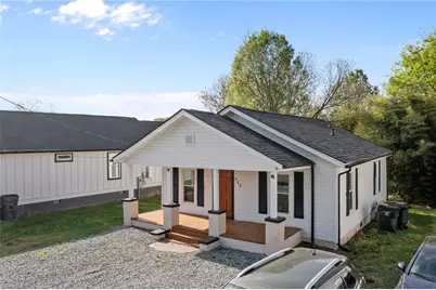 312 Cleveland Avenue, Burlington, NC 27215 - Photo 1