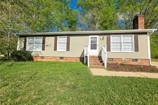 3 Woodlake Ct, Greensboro, NC 27406 - Photo 1