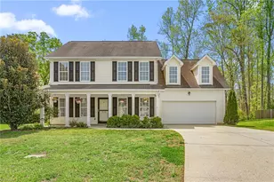 816 Hawthorn Ridge Dr, Whitsett, NC 27377 - Photo 1