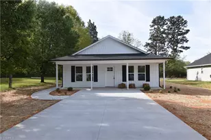 304 E 8th Street 8th St, Lexington, NC 27295 - Photo 1