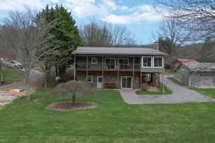 1044 Jackson Dr, Piney Creek, NC 28663 - Photo 1