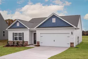 215 Macintosh Dr, King, NC 27021 - Photo 1