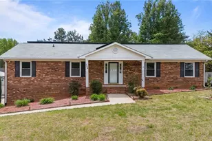154 Applegate Rd, Kernersville, NC 27284 - Photo 1