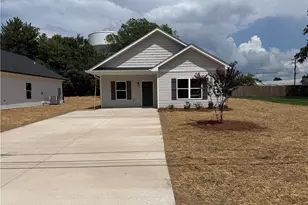 406 Dobson St, Kernersville, NC 27284 - Photo 1