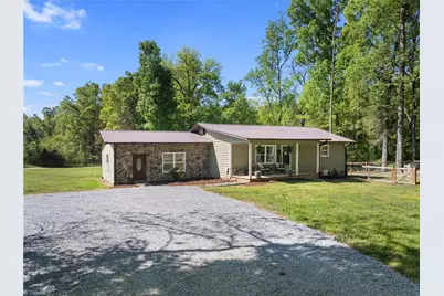 980 W Slate Mine Road, Denton, NC 27239 - Photo 1