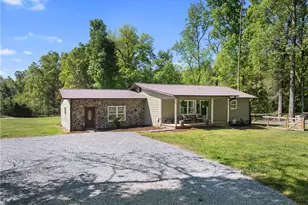 980 W Slate Mine Rd, Denton, NC 27239 - Photo 1