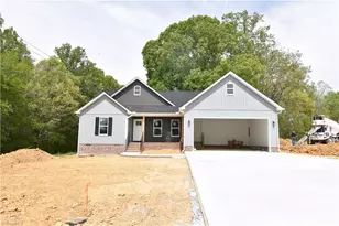 101 Fletcher's Farm Dr, Thomasville, NC 27360 - Photo 1