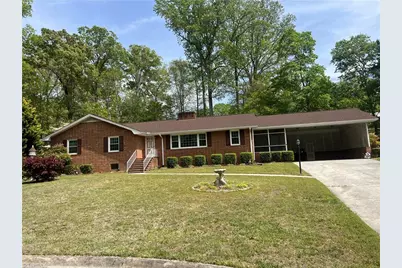 904 Blackstone Circle, Thomasville, NC 27360 - Photo 1