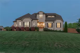323 Oak Leaf Dr, Lexington, NC 27295 - Photo 1
